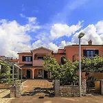 'silva5' Mit Wasserblick By Interhome *